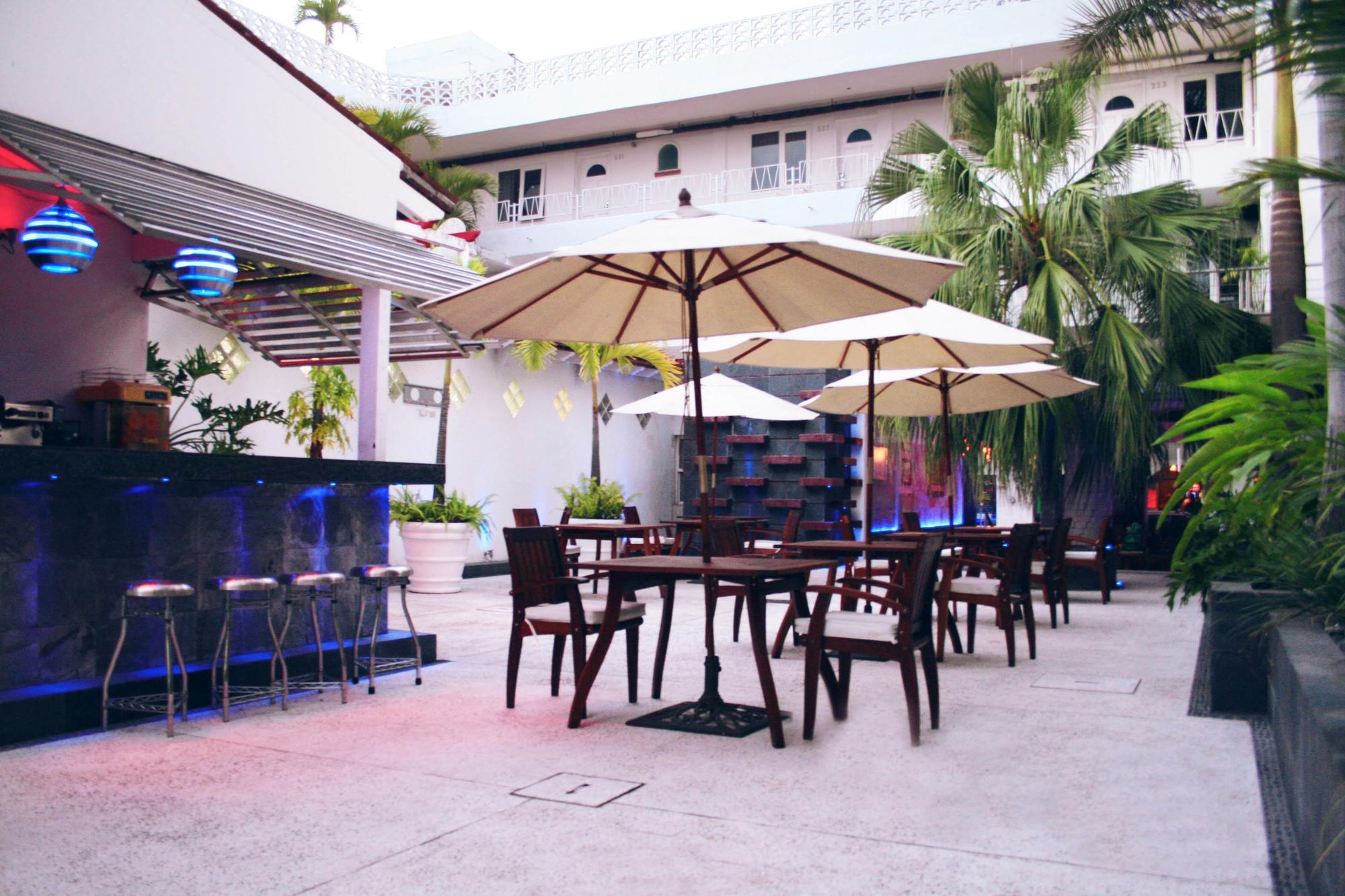Hotel Rio Malecon Puerto Vallarta Buitenkant foto